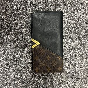 Louis Vuitton Brown Monogram & Black Leather V-Clasp Envelope Clutch